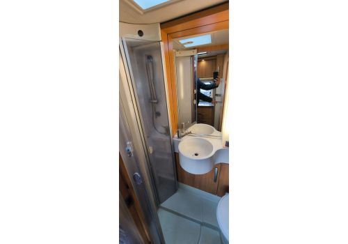 Integral Motorhome HYMER B614CL en Sale Occasion