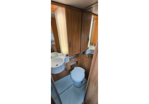 Integral Motorhome HYMER B614CL en Sale Occasion
