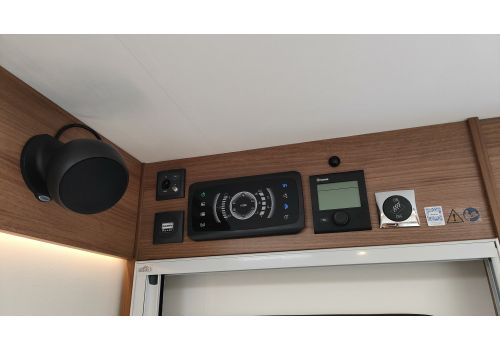 Integral Motorhome RAPIDO 854F en Sale Occasion