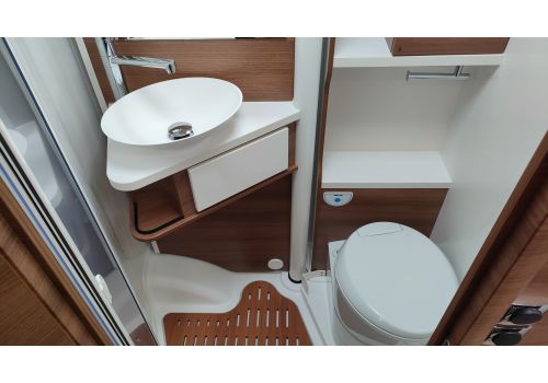 Integral Motorhome RAPIDO 854F en Sale Occasion