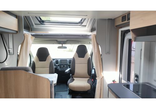 Low Profile Motorhome ITINEO PF600 en Catalog
