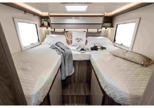 Low Profile Motorhome ROLLER TEAM Kronos Spring Edition 284 TL en Sale Occasion