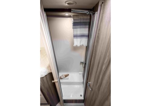Low Profile Motorhome ROLLER TEAM Kronos Spring Edition 284 TL en Sale Occasion
