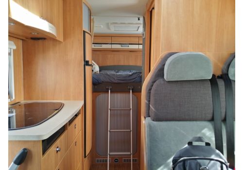 Low Profile Motorhome DETHLEFFS Globebus T-15 en Sale Occasion