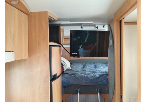 Low Profile Motorhome DETHLEFFS Globebus T-15 en Sale Occasion