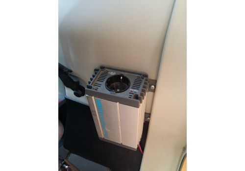 Low Profile Motorhome DETHLEFFS Globebus T-15 en Sale Occasion