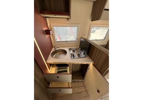 Low Profile Motorhome ROLLER TEAM Kronos 266 TL Spring Edition en Sale Occasion