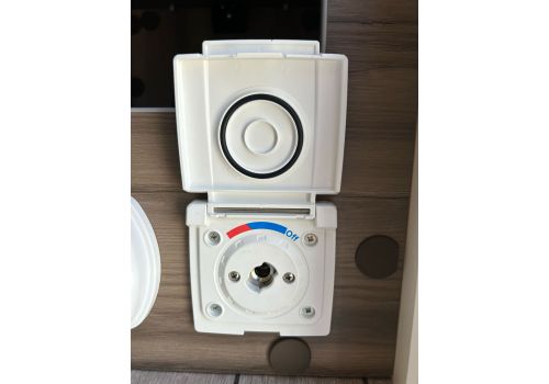 Low Profile Motorhome ROLLER TEAM Kronos 266 TL Spring Edition en Sale Occasion