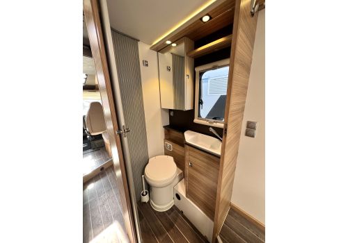Low Profile Motorhome ADRIA Matrix M 670 SC en Sale Occasion