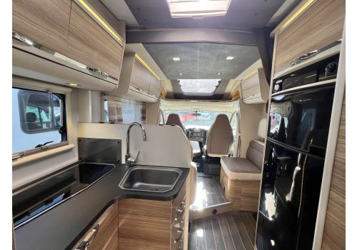 Low Profile Motorhome ADRIA Matrix M 670 SC en Sale Occasion