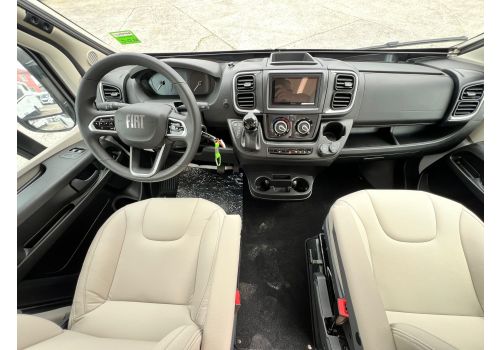 Camper Van DREAMER Living Van Select Modelo 2025 en Sale Occasion