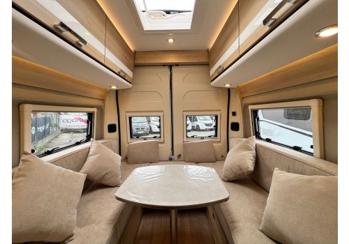 Camper Van DREAMER Living Van Select Modelo 2025 en Sale Occasion