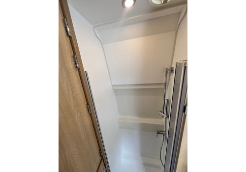 Camper Van DREAMER Living Van Select Modelo 2025 en Sale Occasion
