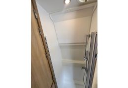 Camper Van DREAMER Living Van Select Modelo 2025 in Catalog