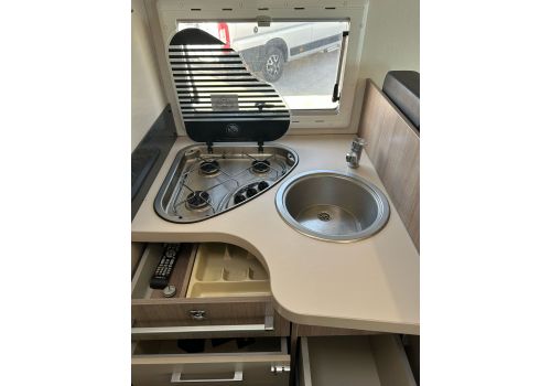 Low Profile Motorhome CHALLENGER Genesis 288 EB en Sale Occasion