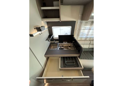 Low Profile Motorhome ROLLER TEAM Zefiro 287 TL en Sale Occasion