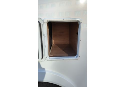 Low Profile Motorhome DETHLEFFS Globebus Camp T1 en Catalog