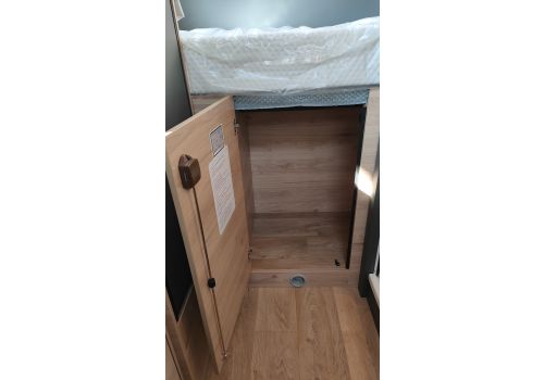 Low Profile Motorhome DETHLEFFS Globebus Camp T1 en Catalog