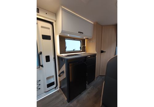 Low Profile Motorhome SUNLIGHT T58 Adventure Edition en Sale Occasion