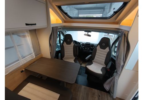 Low Profile Motorhome SUNLIGHT T58 Adventure Edition en Sale Occasion