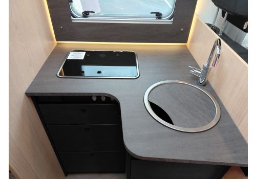 Low Profile Motorhome SUNLIGHT T68 en Rent