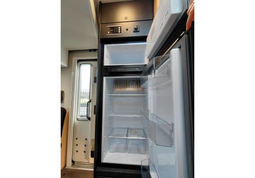 Low Profile Motorhome SUNLIGHT T68 en Rent