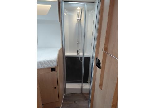 Low Profile Motorhome SUNLIGHT T68 en Rent