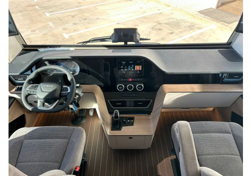 Integral Motorhome CONCORDE Carver 850 LI en Catalog
