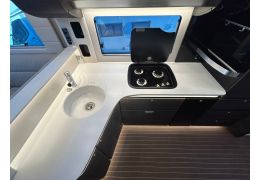 Integral Motorhome CONCORDE Carver 890 RRL in Catalog