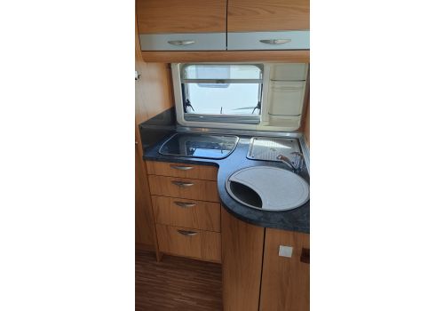 Integral Motorhome BURSTNER Aviano 4175 en Sale Occasion
