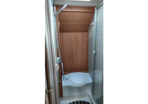 Integral Motorhome BURSTNER Aviano 4175 en Sale Occasion