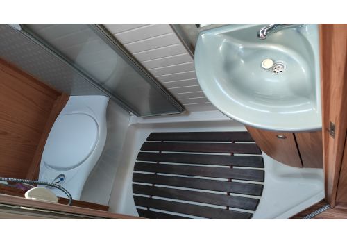 Integral Motorhome BURSTNER Aviano 4175 en Sale Occasion