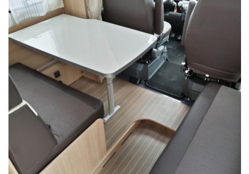 Low Profile Motorhome SUNLIGHT T-64 en Sale Occasion
