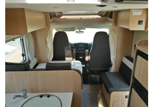 Low Profile Motorhome SUNLIGHT T-68 en Sale Occasion