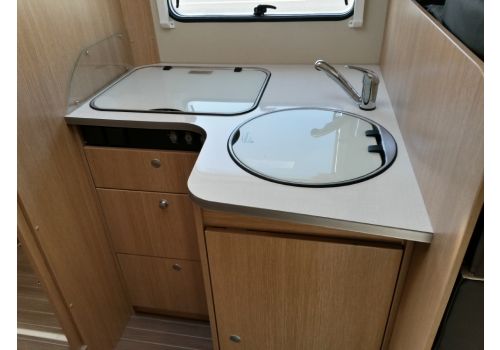 Low Profile Motorhome SUNLIGHT T-68 en Sale Occasion