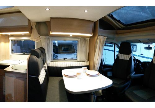 Low Profile Motorhome SUNLIGHT T-68 en Sale Occasion