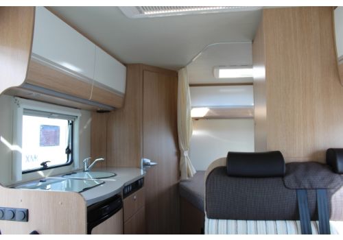 Low Profile Motorhome SUNLIGHT T-58 en Sale Occasion