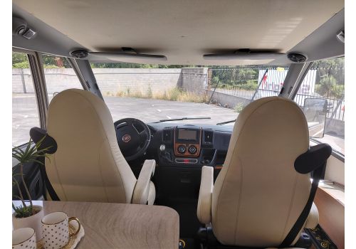 Integral Motorhome BURSTNER Aviano i727 en Sale Occasion