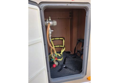Integral Motorhome BURSTNER Aviano i727 en Sale Occasion