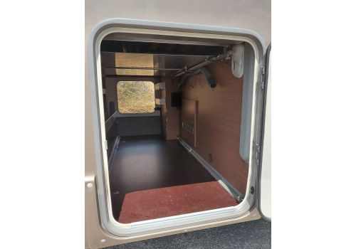 Integral Motorhome BURSTNER Aviano i727 en Sale Occasion