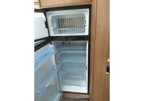 Integral Motorhome BURSTNER Aviano i727 en Sale Occasion