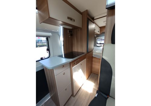 Camper Van WEINSBERG Carabus en Sale Occasion