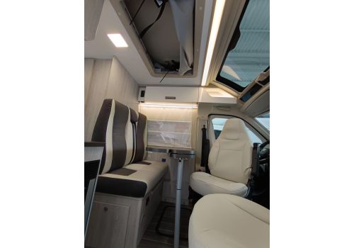 Camper Van ROLLER TEAM Livingstone K2 Sport en Sale Occasion