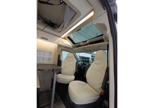 Camper Van ROLLER TEAM Livingstone K2 Sport en Sale Occasion