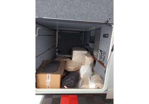 Integral Motorhome CARTHAGO chic e-line I 64 XL QB en Sale Occasion