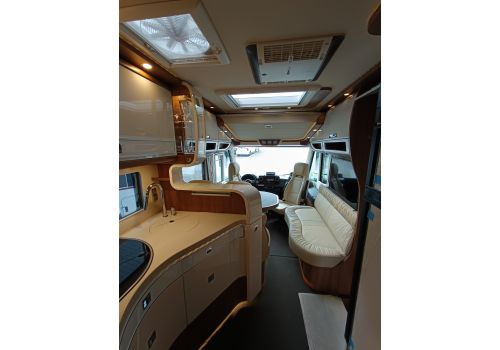 Integral Motorhome CARTHAGO chic e-line I 64 XL QB en Sale Occasion