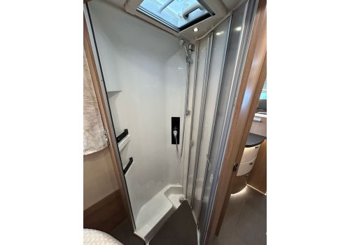 Integral Motorhome CARTHAGO C-Tourer I 150 QB en Sale Occasion