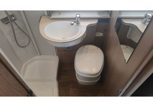 Capuchina Motorhome MC LOUIS Glamys 22 en Sale Occasion