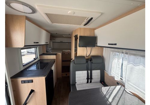 Low Profile Motorhome SUNLIGHT V66 en Sale Occasion