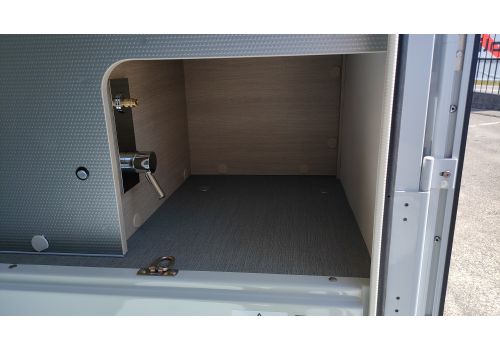 Integral Motorhome RAPIDO 854F en Sale Occasion